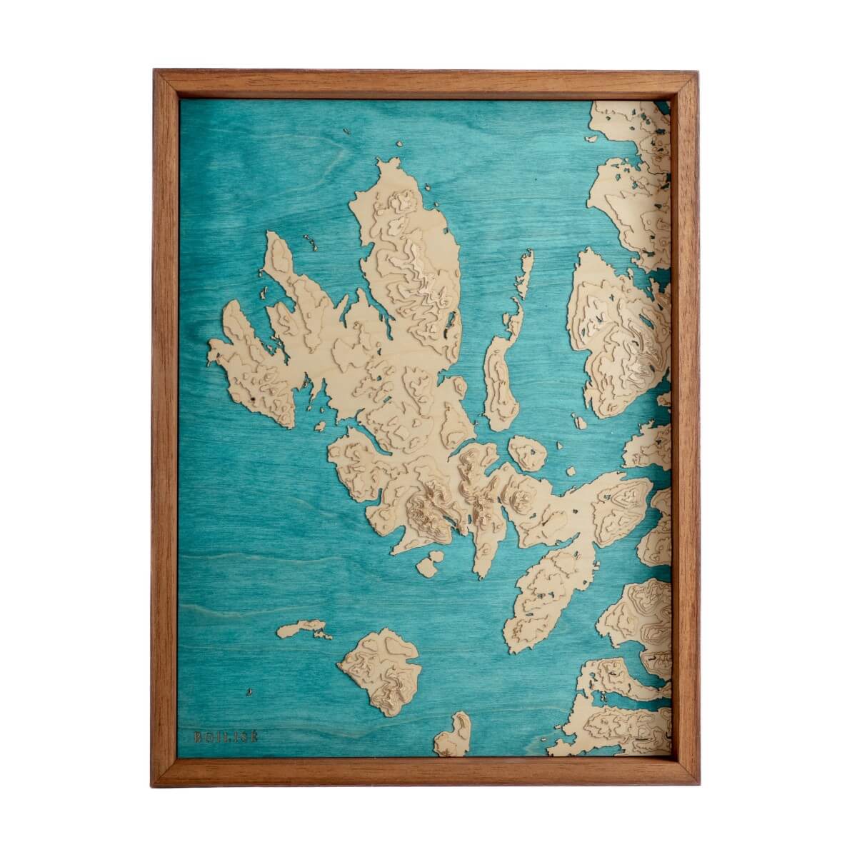 Carte de l'île de Skye en bois avec eau turquoise