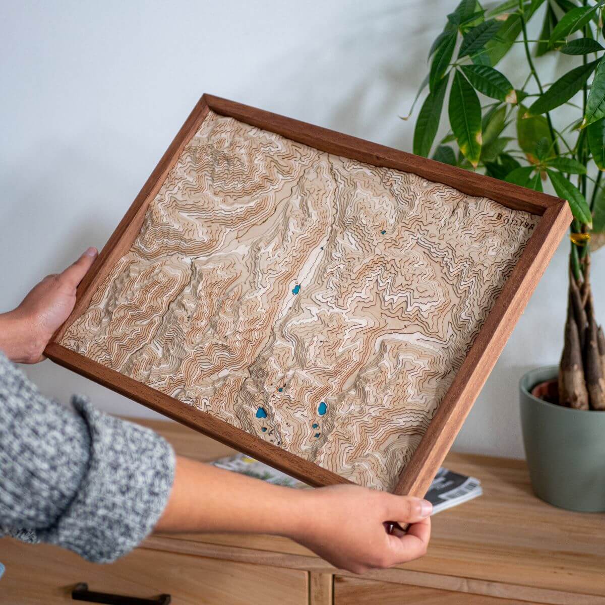 Carte topographique en bois et en relief de la vallée du Louron