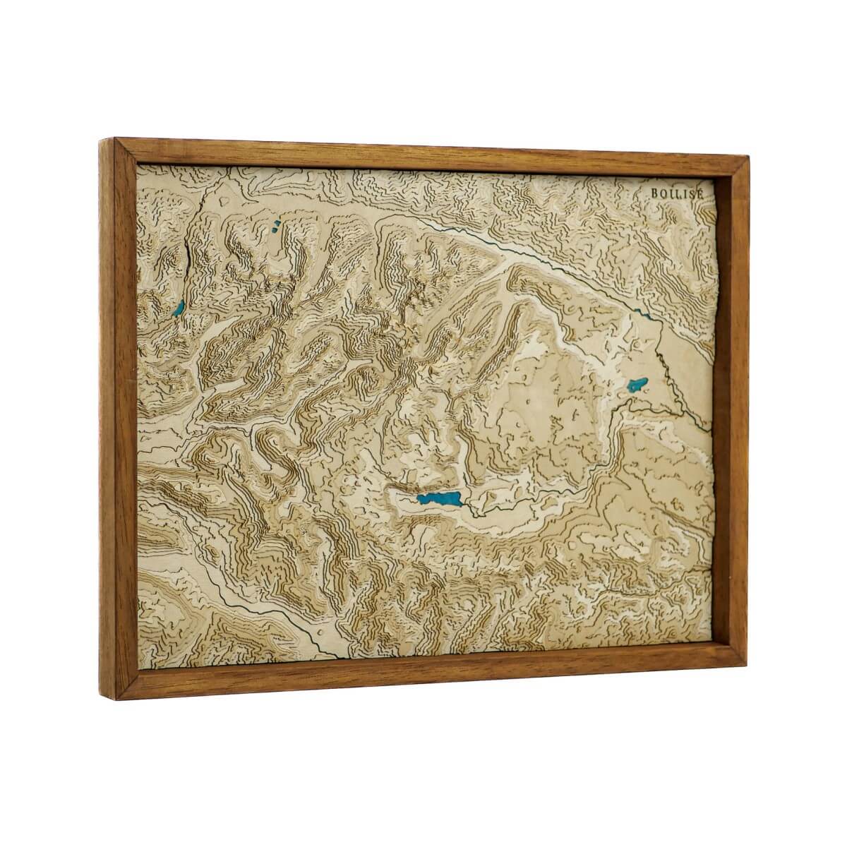 Explorez les sommets et les vallées des Alpes Juliennes grâce à notre carte topographique en bois et en relief