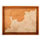 Carte en bois et en relief de la baie de Calvi dans une caisse américaine brune
