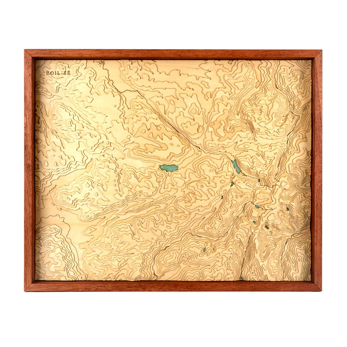 Carte topographique en bois du relief des ballons des vosges avec lacs turquoises et cadre standard brun